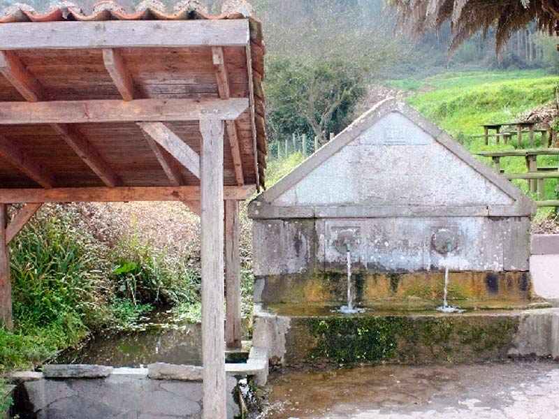 Fuente Merún en Guimarán